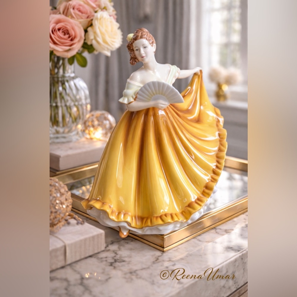 Royal Doulton “Madison” HN 4832 – Pretty Ladies Collection Figurine (2005)